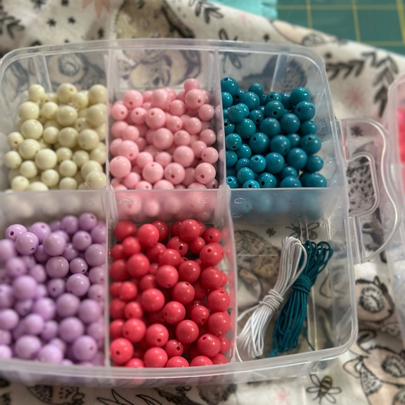 $5 Custom Keychains Support Leira - Picture 8 of 8